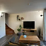Splendide T3 à Brie-Comte-Robert Apartamento