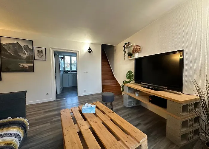 Duplex A 아파트 *